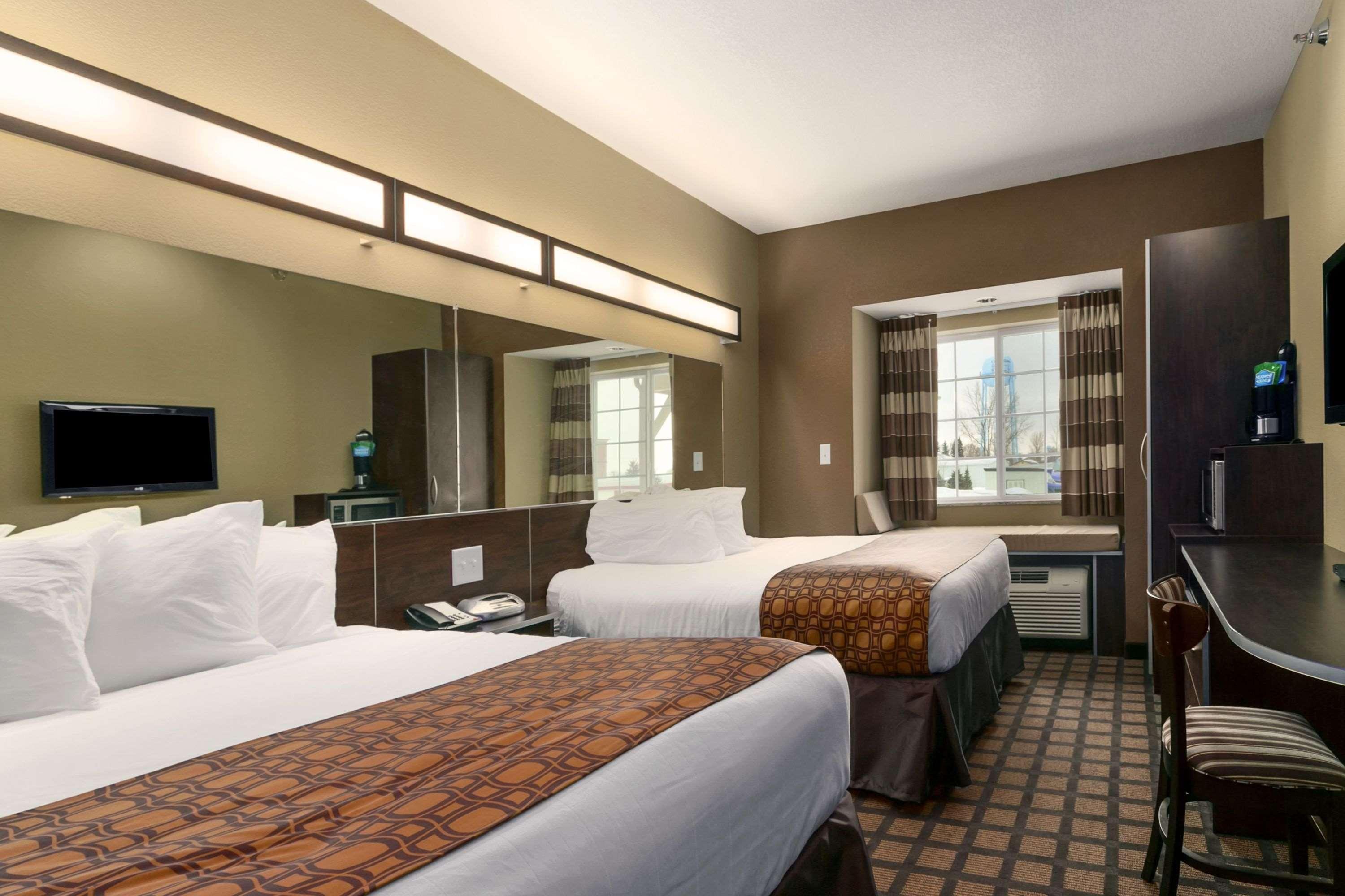 Microtel Inn & Suites By Wyndham Minot Extérieur photo